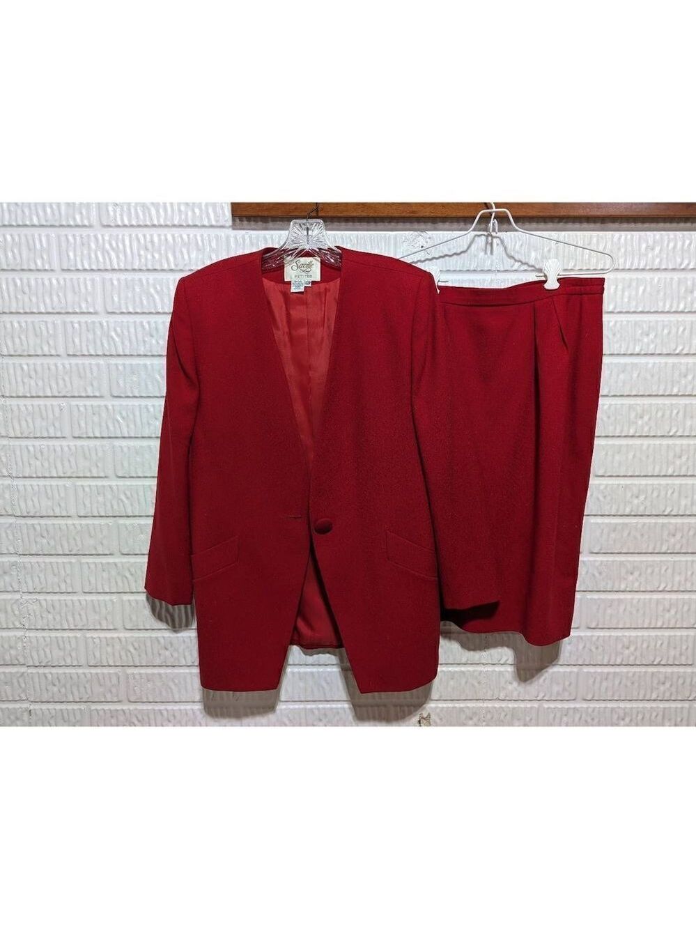 Savile Women's Red 2 Piece Set Button Single Breasted Wool Skirt Suit Size 12P